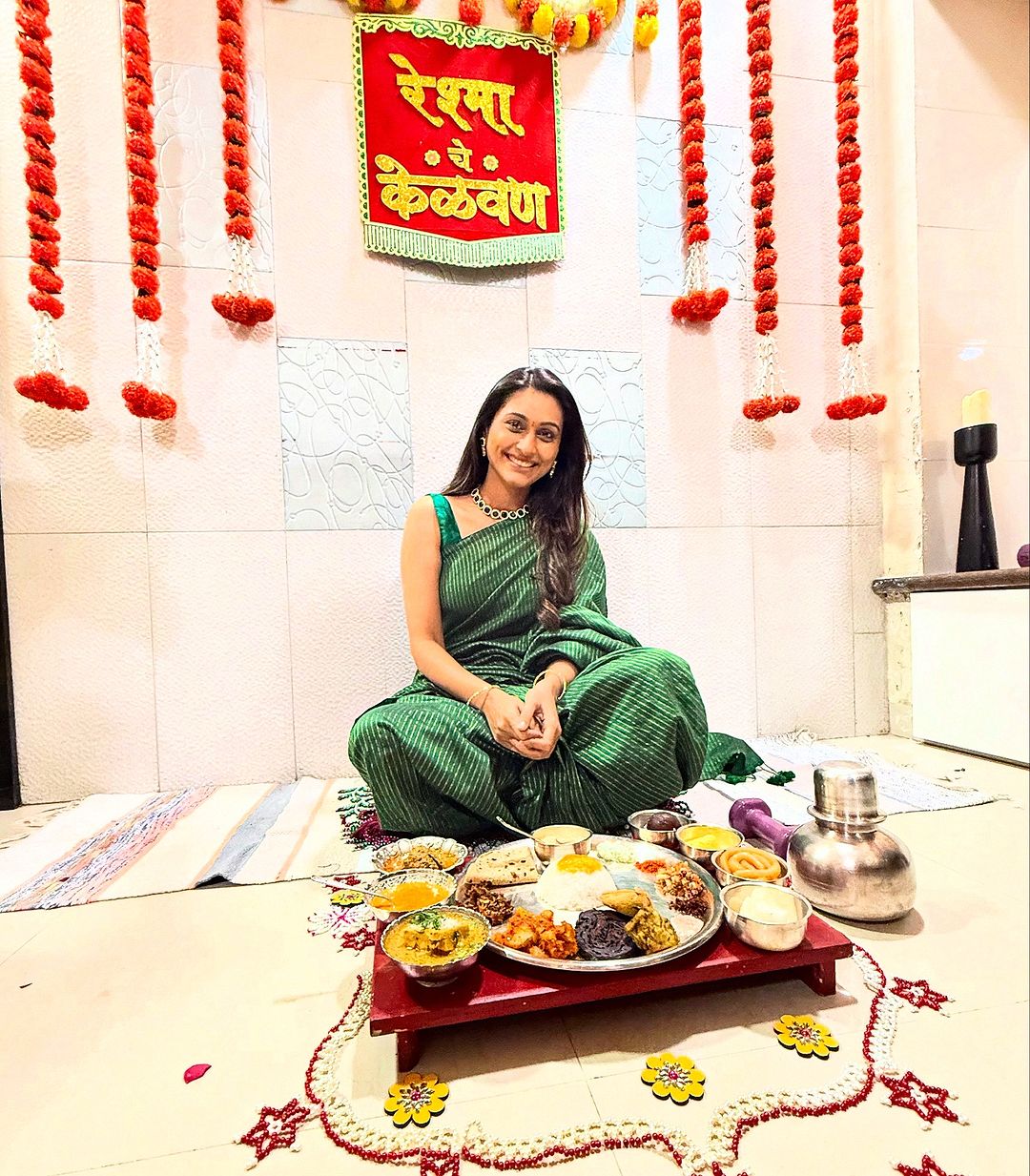 रेश्माचा होणारा नवरा नक्की कोण आहे याकडे आता सर्वांचं लक्ष लागून आहे.