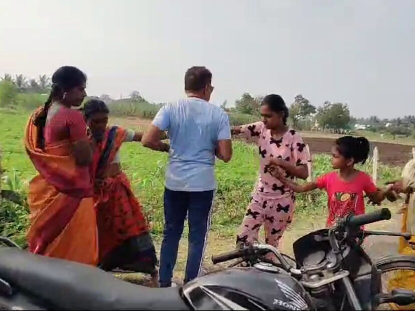 जेव्हा खाडे हे ताबा घेण्यासाठी पोहोचले  त्यावेळी चंदनवाले कुटुंबातील महिलांनी सुधाकर खाडे यांना अडवण्याचा प्रयत्न केला. महिलांना साखळी करून त्यांना रोखण्याचा प्रयत्न केला. 