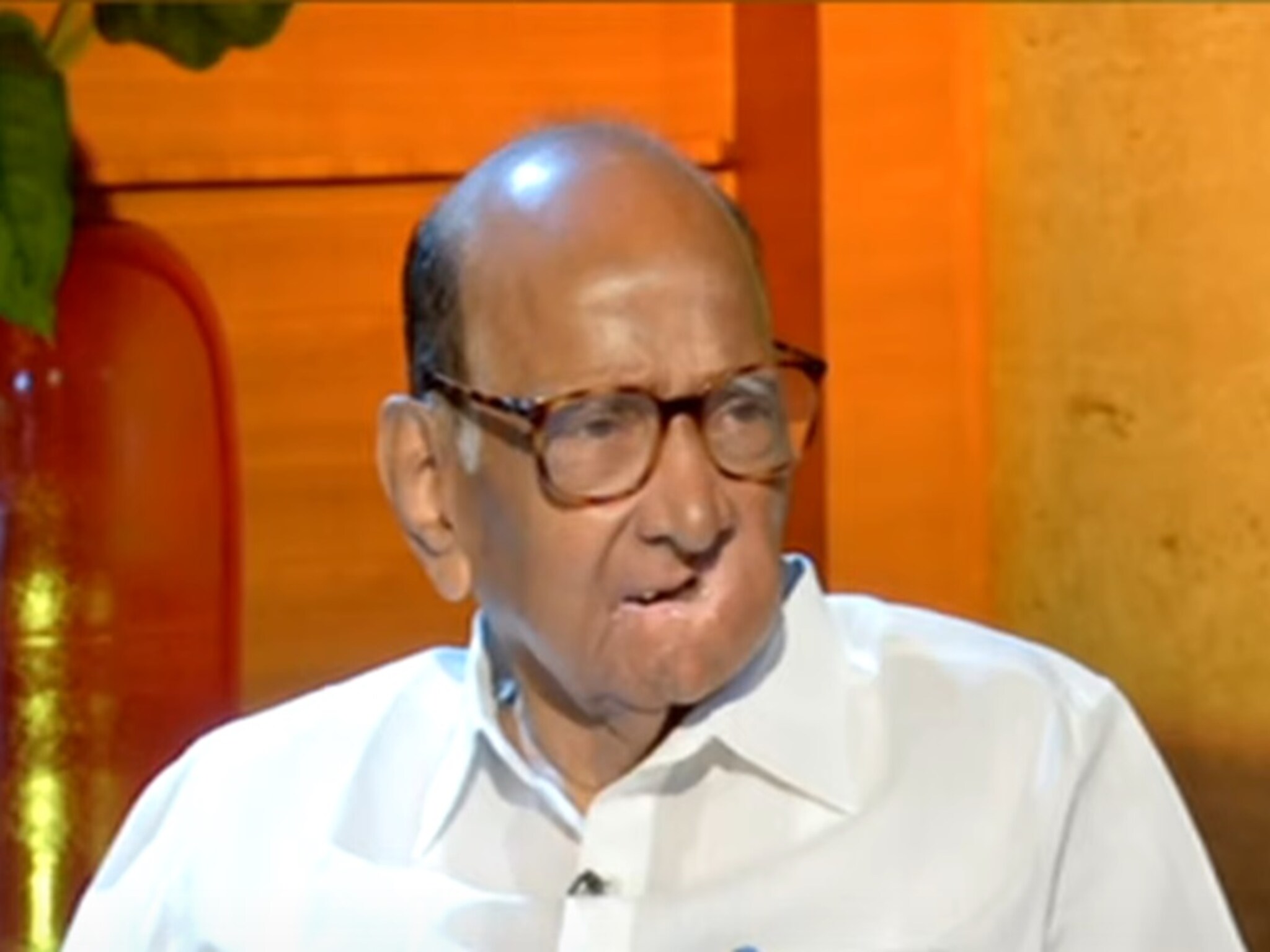Sharad Pawar Interview : राजकारणातून निवृत्तीच्या संकेतावर युटर्न, शरद पवारांनी स्पष्टच सांगितलं