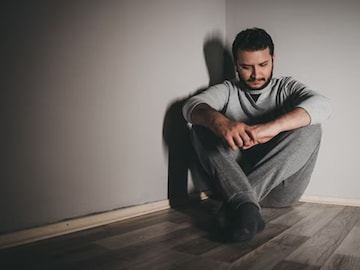 Shani Rahu Yuti 2025: छायाग्रहाच्या साथीनं शनिचा तांडव! या राशींच्या आयुष्यातील खडतर काळ सुरू Shani Rahu Yuti 2025: छायाग्रहाच्या साथीनं शनिचा तांडव! या राशींच्या आयुष्यातील खडतर काळ सुरू