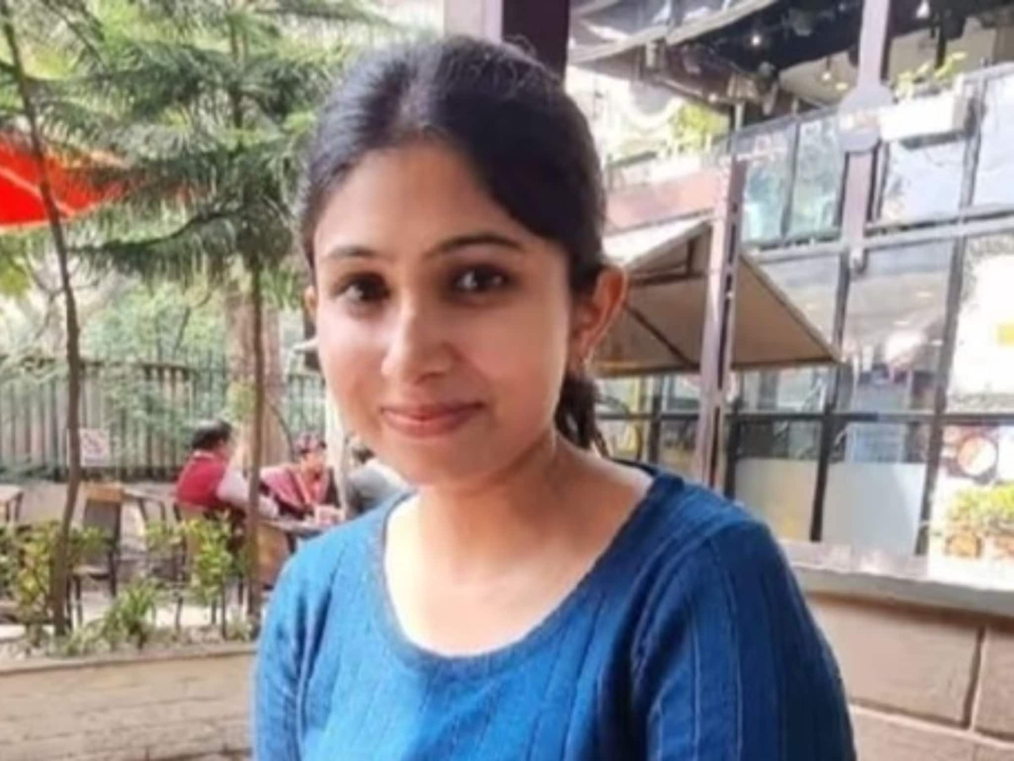Success story : 1 कोटीची नोकरी सोडून सुरु केला स्टार्टअप, UP मधील 'या' तरुणीची जगभर चर्चा
