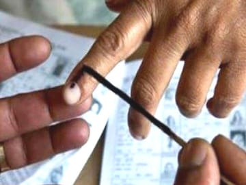 अजितदादांकडून 5 मुस्लिम उमेदवार, काँग्रेसचे किती? राज्यात अल्पसंख्याक प्रतिनिधीत्वात घट! अजितदादांकडून 5 मुस्लिम उमेदवार, काँग्रेसचे किती? राज्यात अल्पसंख्याक प्रतिनिधीत्वात घट!