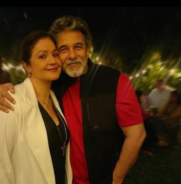 पूजा भट्टनेही तिच्या करिअरमध्ये अनेक मोठ्या स्टार्ससोबत काम केले. 'चाहत'मध्ये तिने सुपरस्टार शाहरुख खानसोबत काम केलं होतं. याशिवाय तिने राहुल रॉय आणि आमिर खानसोबत 'दिल है की मानता नहीं'मध्ये काम केले होते. त्यांचा हा चित्रपट खूप हिट ठरला. अभिनयाच्या दुनियेपासून दूर राहूनही त्यांनी चित्रपट दिग्दर्शन आणि निर्मितीमध्ये हात आजमावला. तिच्या दिग्दर्शनाखाली जिस्म 2, कजरारे, हॉलिडे, धोखा, पाप आणि जिस्म 3 या चित्रपटांचे दिग्दर्शन केले आहे. 