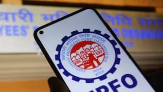 PF Calculator: 10, 15 किंवा 20 वर्षाच्या नोकरीनंतर किती पैसे मिळणार? असं करा गणित PF Calculator: 10, 15 किंवा 20 वर्षाच्या नोकरीनंतर किती पैसे मिळणार? असं करा गणित