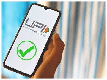 UPI Fraud: यूपीआय ने ट्रांझेक्शन करणाऱ्यांसाठी मोठा धोका! SBI ने जारी केला अलर्ट