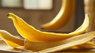 प्रतिकात्मक फोटो : केळ्याची साल फेकून देणं बंद करा, ‘इतके’ फायदे जाणून व्हाल आश्चर्यचकीत