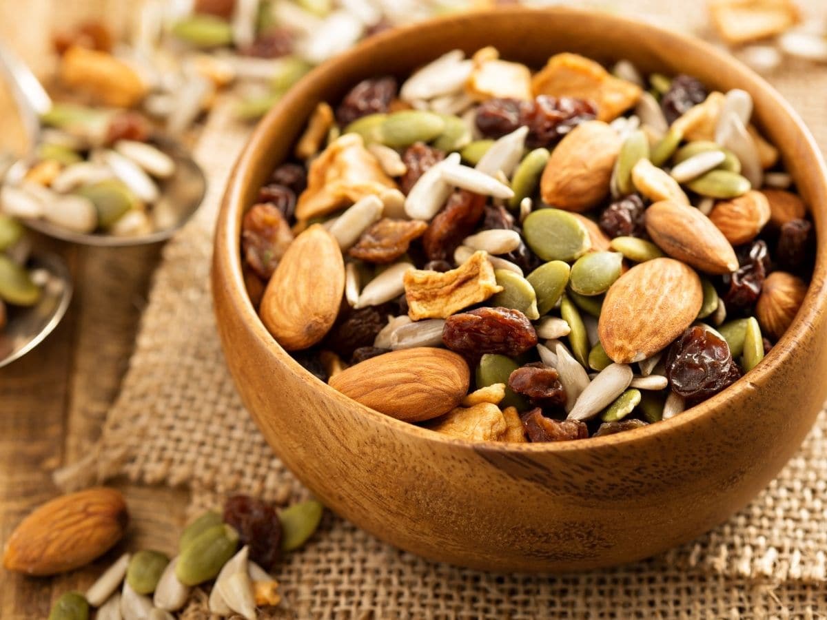 Best Food for Winter: हिवाळ्यात फिट राहायचं आहे मग खा ‘हे’ पदार्थ