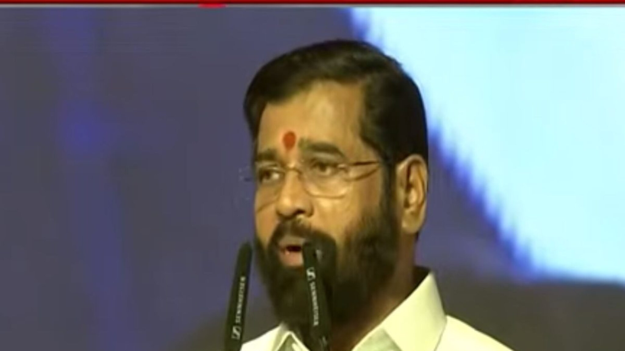 Eknath Shinde: एकनाथ शिंदे यांनी उपमुख्यमंत्रिपदाची शपथ घेतली