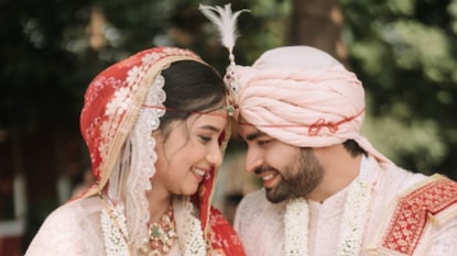 फेमस रीलस्टार डॅनी पंडित अडकला लग्नबंधनात फेमस रीलस्टार डॅनी पंडित अडकला लग्नबंधनात