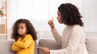 प्रतिकात्मक फोटो : मुलं हट्टी आहेत, सांगितेलं ऐकत नाही, वापरा ‘ही’ ट्रिक प्रतिकात्मक फोटो : मुलं हट्टी आहेत, सांगितेलं ऐकत नाही, वापरा ‘ही’ ट्रिक