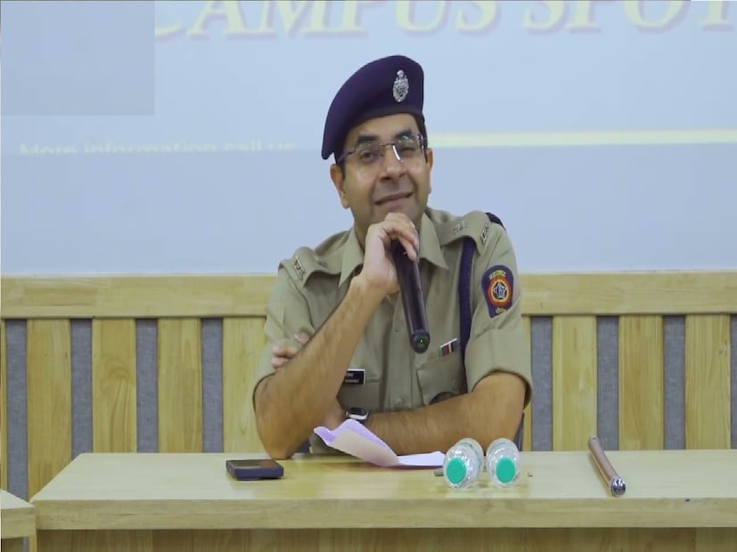 नवीन कावंत हे 2017 बॅचचे आयपीएस अधिकारी आहेत. छत्रपती संभाजी नगर शहरात उपायुक्त असलेले नवीन कांवत हे बीडचे नवीन पोलीस अधिक्षक म्हणून पदभार स्विकारणार आहेत. 
