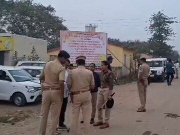 EVM विरोधात बॅलेटवर मतदान, पोलिसांचा बंदोबस्त, जमावबंदीचे आदेश, मारकडवाडीत आज काय होणार?
