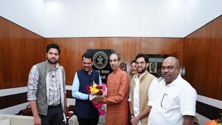 udhhav thackeray meet devendra fadnavis