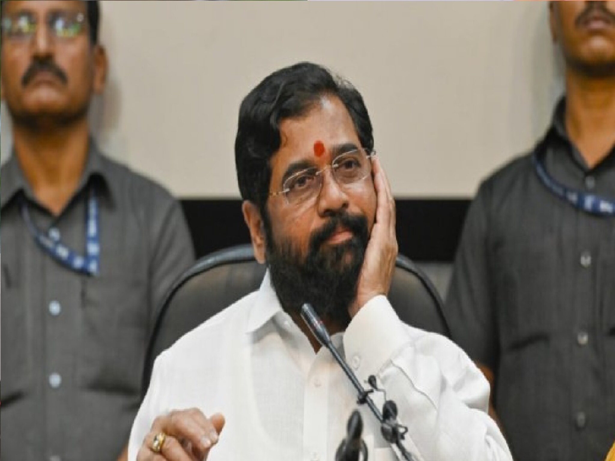 Maharastra CM: एकनाथ शिंदेंना डेंग्यू? हेल्थ रिपोर्ट आला समोर