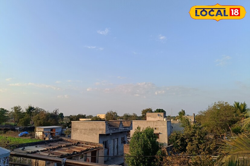 डिसेंबर अखेर राज्यावर अवकाळी पावसाचं संकट घोंघावत आहे. मराठवाड्यातील हवामानात देखील बदल जाणवत आहेत. आज मराठवाड्यात आकाश निरभ्र राहणार असून मध्यम तापमानासह उबदार आणि सूर्यप्रकाशित हवामान राहील.