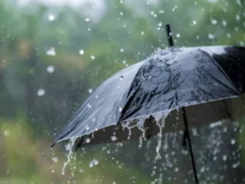 हवामान विभागाच्या माहितीनुसार, छत्रपती संभाजीनगर, नांदेड, लातूर, परभणी, बीड, जालना आणि हिंगोली या जिल्ह्यांमध्ये पावसाची शक्यता आहे. यासोबतच काही ठिकाणी वादळी वाऱ्यांमुळे वाहतुकीवर देखील परिणाम होण्याची शक्यता आहे.