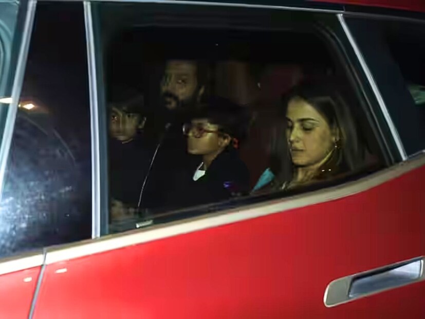 रितेश देशमुख आणि जेनेलिया डिसूझा यांनीही भाईजानच्या वाढदिवसाच्या पार्टीला त्यांच्या दोन्ही मुलांसह हजेरी लावली होती.