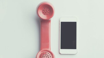 टेलिफोनची वायर स्प्रिंग सारखी का असते? ती सरळ असेल तर काय होईल?