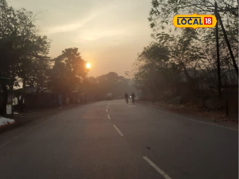 मराठवाड्यातील हिंगोली, नांदेड या जिल्हात देखील पारा घसरला आहे. आज किमान तापमान हे 14 अंश सेल्सिअस राहील. तर छत्रपती संभाजीनगरमध्ये कमाल तापमान 30 अंश आणि किमान 11 अंशांसह धुक्याचे सावट राहीले.  