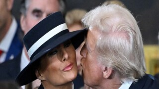 डोनाल्ड ट्रम्प आणि पत्नी मेनालिया