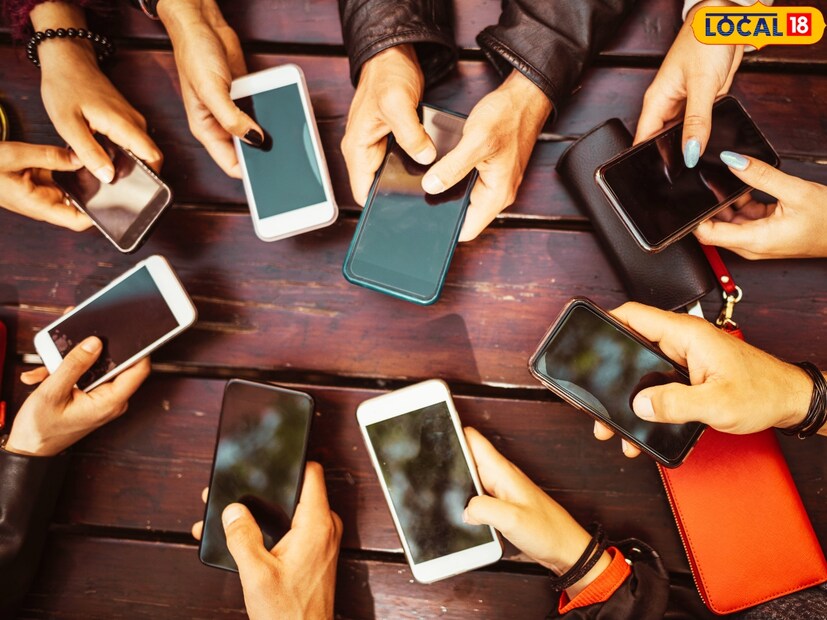 आजकाल लहान मुलांपासून वृद्ध व्यक्तींपर्यंत जर कोणी बराच वेळ मोबाईलचा वापर करत असतील, तर त्यांचा सर्वाधिक वेळ हा रिल्स किंवा शॉर्ट्स बघण्यात जातो. या व्हिडिओ बघायला फार मजेदार किंवा आकर्षक असल्या तरी त्यांचे दुष्परिणाम कळत-नकळतपणे मनावर आणि शरीरावर होत असतात.  आजकाल लहान मुलांपासून वृद्ध व्यक्तींपर्यंत जर कोणी बराच वेळ मोबाईलचा वापर करत असतील, तर त्यांचा सर्वाधिक वेळ हा रिल्स किंवा शॉर्ट्स बघण्यात जातो. या व्हिडिओ बघायला फार मजेदार किंवा आकर्षक असल्या तरी त्यांचे दुष्परिणाम कळत-नकळतपणे मनावर आणि शरीरावर होत असतात.