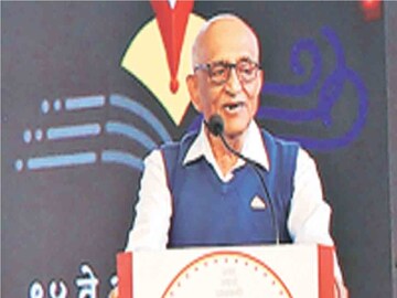 नरेंद्र चपळगावकर नरेंद्र चपळगावकर