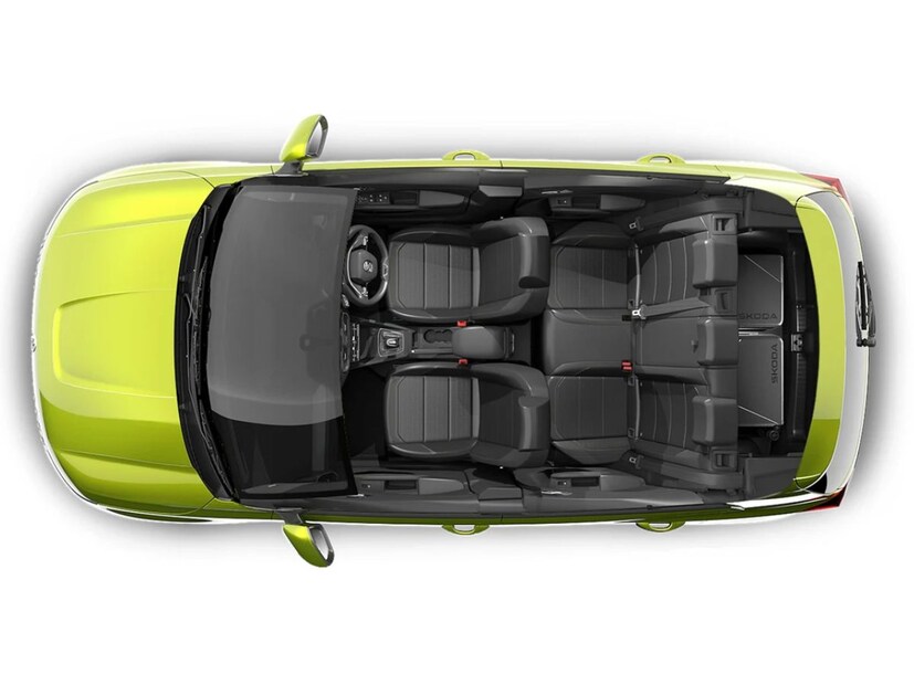 Skoda  Kylaq च्या सर्व प्रकारांमध्ये ६ एअरबॅग्ज, EBD सह ABS, इलेक्ट्रॉनिक स्थिरता नियंत्रण, ट्रॅक्शन नियंत्रण, ISOFIX माउंट्स आणि सर्व प्रवाशांसाठी ३-पॉइंट सीटबेल्ट आहेत. 