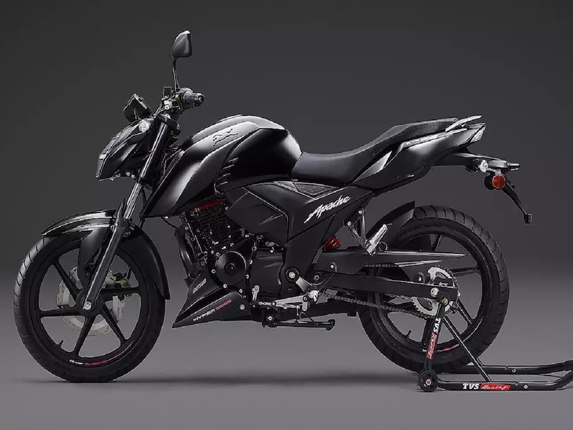 तुम्हाला किती डाउन पेमेंटवर RTR 160 मिळेल? : या TVS बाईकची सुरुवातीची किंमत 1 लाख 21 हजार 420 रुपये आहे. दिल्लीमध्ये या बाईकच्या बेस ब्लॅक एडिशनची ऑन-रोड किंमत 1 लाख 46 हजार 564 रुपये आहे. ऑन-रोड किमतीत RTO शुल्क आणि विमा रक्कम देखील समाविष्ट आहे. जर तुम्ही ही बाईक 20 हजार रुपयांच्या डाउन पेमेंटवर खरेदी केली तर तुम्हाला बँकेकडून 1 लाख 26 हजार रुपयांचे कर्ज घ्यावे लागेल. जर क्रेडिट स्कोअर चांगला असेल तर तुम्हाला 9 टक्के व्याजदराने बाईक लोन मिळेल.