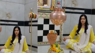 अदा स्वतःला शिवभक्त मानते.