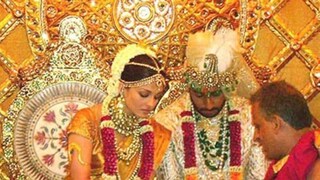 जान्हवी कपूरने दावा केला होता की, अभिषेक बच्चनने २००६ मध्ये तिच्याशी गुपचूप लग्न केले होते.