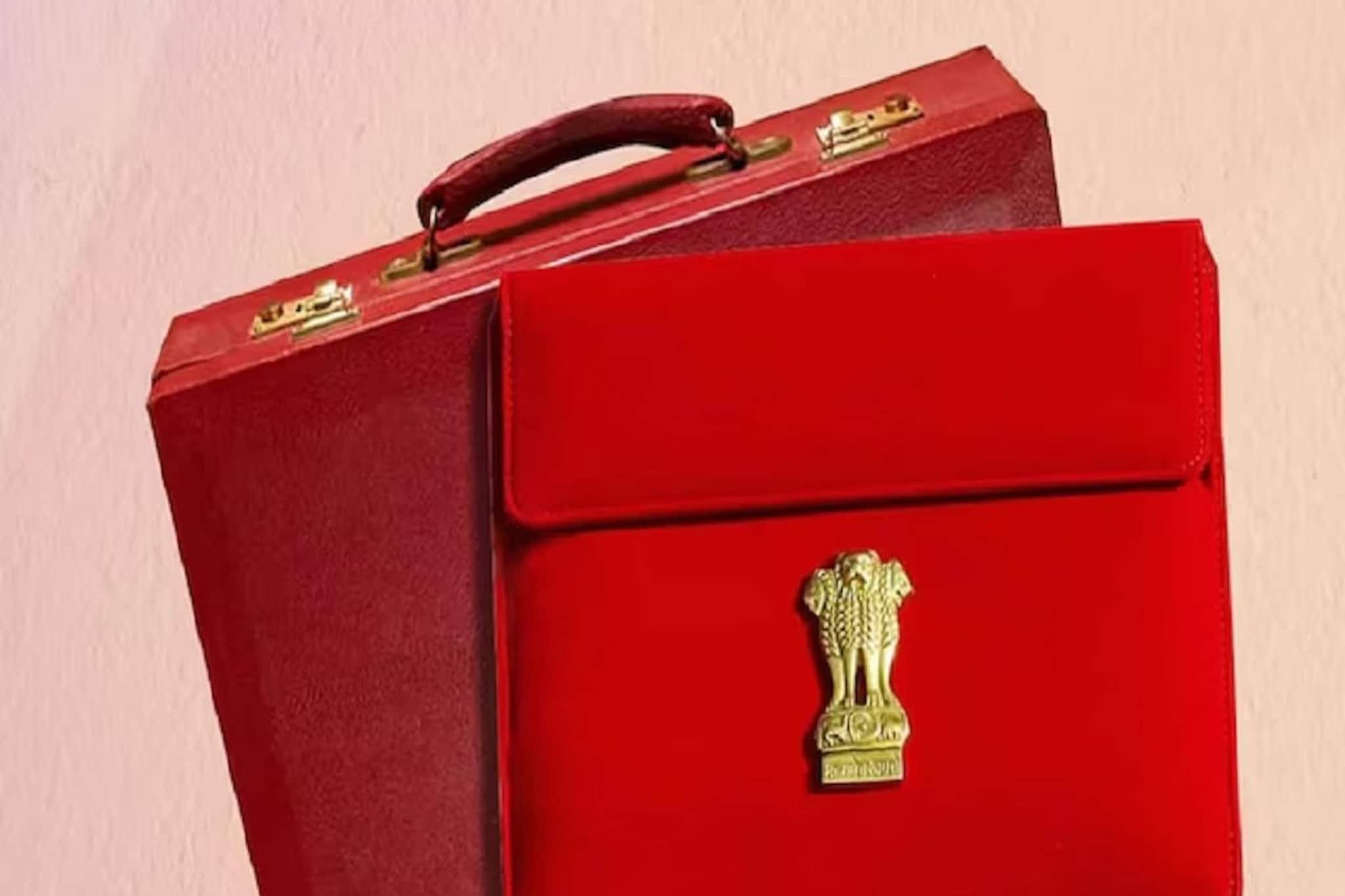 बजेटबाबत एक चूक, 2 अर्थमंत्र्यांना द्यावा लागला होता राजीनामा; काय घडलं होतं?