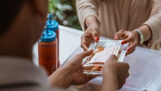 Makar Sankranti 2025 Daan: मकर संक्रातीला या वस्तू दान करणं शुभ! कित्येक गोष्टींमध्ये मिळेल लाभ