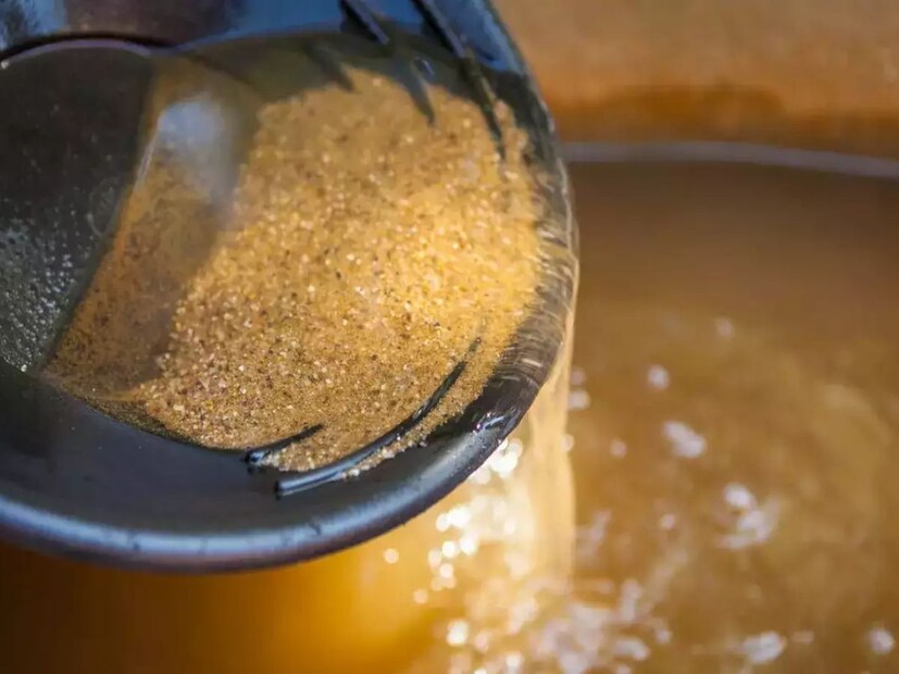 या नदीचं नाव आहे, 'स्वर्णरेखा'. ही नदी सोनं वाहून आणते म्हणून या नदीला स्वर्णरेखा म्हणतात.