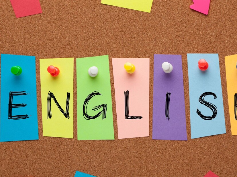 1. Steal चा अर्थ चोरी करणे असा होतो.कोणी तुमचं मोबाईल चोरी केला असेल तर तुम्ही (steal) हा शब्द वापरु शकता.