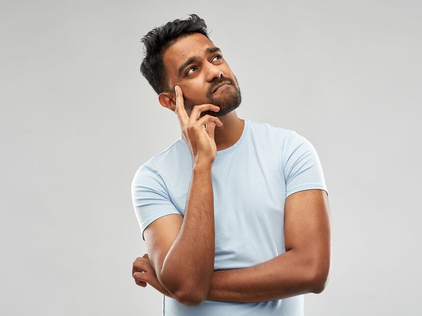 मग लक्षात ठेवणार का नाव? लक्षात सोडा तुम्ही तर तो नीट वाचला ही नसणार आहे.