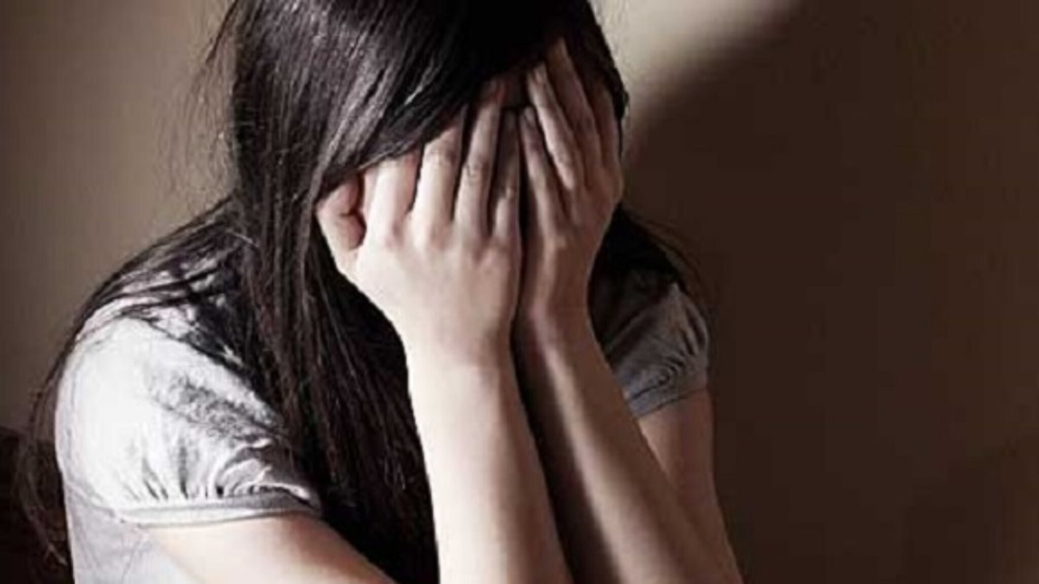 मध्यरात्री GF ला घराबाहेर बोलवून ठेवले बळजबरी संबंध, नंतर मित्रांच्या केलं हवाली, सामूहिक अत्याचाराने महाराष्ट्र हादरला!