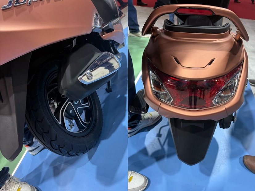 TVS ने Jupiter CNG ची झलक तर दाखवून दिली. फिचर्सही जाहीर केले आहे. त्यामुळे ही स्कुटर कधी लाँच होणार याची मोठी उत्सुकता लागली आहे. सुरुवातील ही स्कुटर जून २०२५ मध्ये लाँच होईल अशी चर्चा होती. पण टीव्हीएसने Jupiter 125 लाँच करणार आहे. त्यामुळे ही CNG स्कुटरसाठी आता आणखी प्रतिक्षा करावी लागणार आहे, ही CNG स्कुटर आता याच वर्षाच्या डिसेंबर महिन्यात लाँच होण्याची शक्यता आहे. 