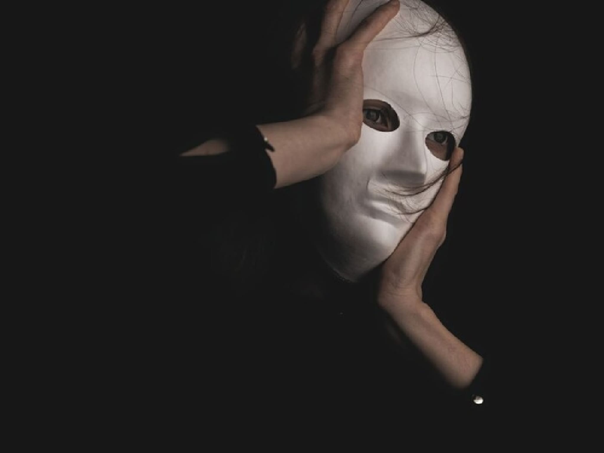 Weird Question : महिलेला अशा अवस्थेत नवरा सोडून बाकी सगळे पुरुष पाहू शकतात