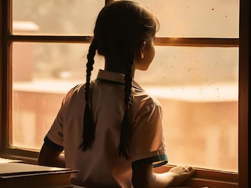 Nanded Crime Teacher abused minor girl student 