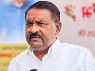 बीडच्या जमिन घोटाळ्यात मोठा ट्विस्ट! सुरेश धस यांच्यावर दाखल गुन्ह्यात पोलिसांचा नवा अहवाल बीडच्या जमिन घोटाळ्यात मोठा ट्विस्ट! सुरेश धस यांच्यावर दाखल गुन्ह्यात पोलिसांचा नवा अहवाल