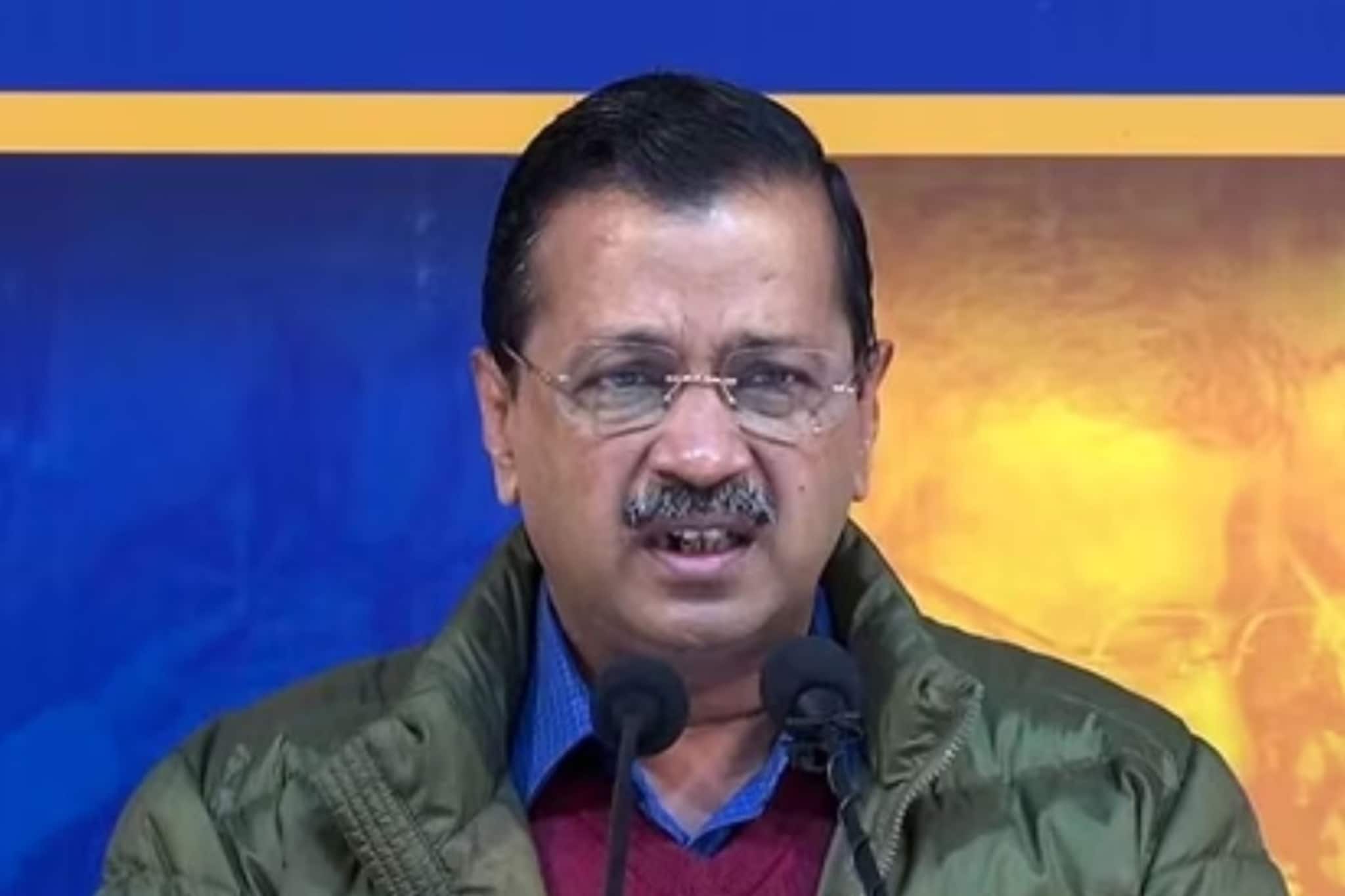 दिल्लीत आम आदमी पार्टीला मोठा धक्का, अरविंद केजरीवालांचा खास मोहरा पडला