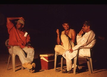 आशुतोषच्या कुरळ्या केसांवर फिदा! काजोलची बहीण झाली गोवारीकरांची सून