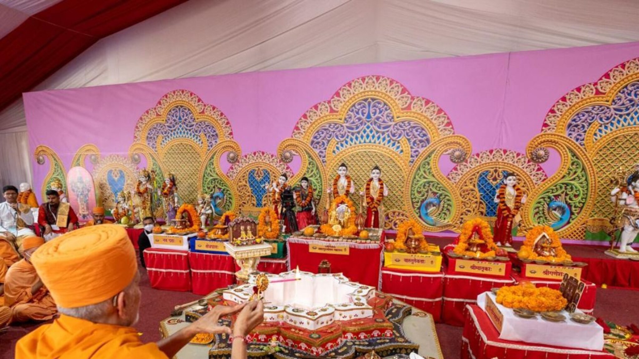 South Africa: BAPS ने दक्षिण आफ्रिकेत उभारले सर्वात मोठे हिंदू मंदिर, खास PHOTOS