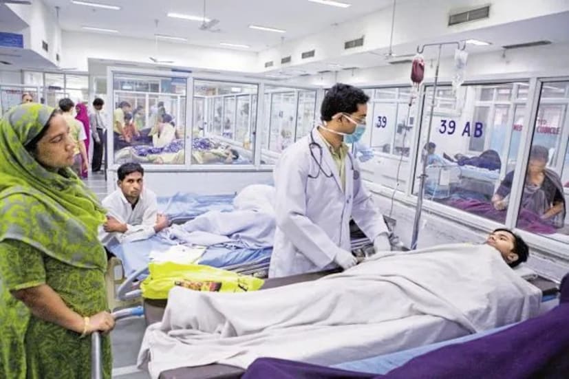 आर्थिक अडचणींमुळे अनेक लोक चांगल्या आणि योग्य उपचारांपासून वंचित राहतात. आयुष्मान भारत योजना सरकार चालवत असली तरी, दिल्लीत ही योजना अद्याप सुरू झालेली नाही.