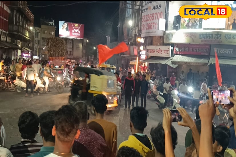 कोल्हापूरमधील वातावरण नेहमीच उत्साही असतं, पण भारत-पाकिस्तान मॅच जिंकल्यानंतर तो उत्साह आणि जल्लोष आणखी वाढतो. कोल्हापूरकरांच्या मनात एक वेगळीच ओढ असते त्यांच्या जल्लोष अनुभवण्यासाठी, ज्यात ते आपल्या मित्र-परिवारासोबत एकत्र आल्यानंतर जोरदार जल्लोष करतात.