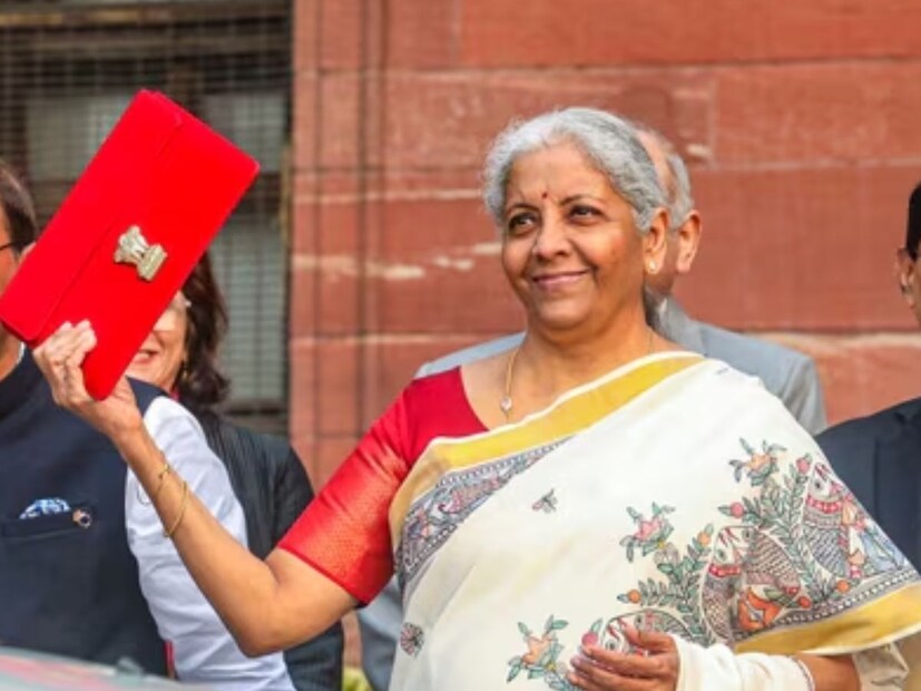 जर तुमचा पगार 12 लाख रुपयांपर्यंत असेल तर तुम्हाला कर भरावा लागणार नाही. जर तुमचे उत्पन्न 12 लाखांच्या पुढे असेल तर तुम्हाला कर भरावा लागेल. या नव्या रचनेचा मुख्य उद्देश मध्यमवर्गीयांना दिलासा देणं हा आहे. 