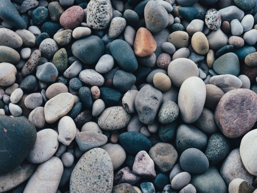 तुम्हाला माहितीय असा खरोखर एक दगड आहे जो पाण्यावर तरंगतो. असा कोणता दगड आहे आणि त्याला काय म्हणतात माहितीय?