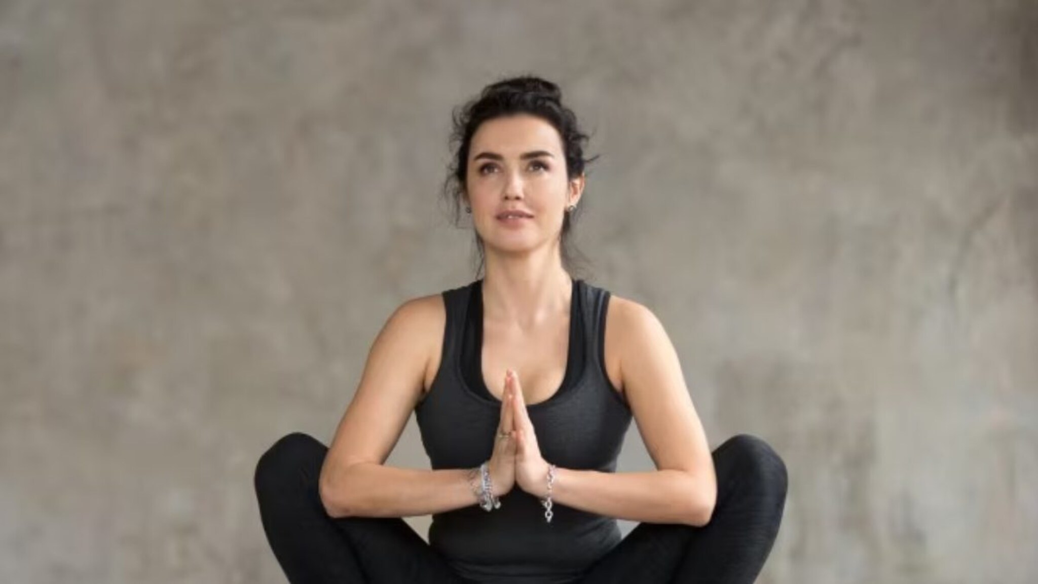 Malasana : पचनसंस्थेसाठी उत्तम आसन, महिलांसाठी विशेष फायदेशीर, ही माहिती नक्की वाचा