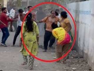 आरोपींकडून मुलीच्या पालकांना मारहाण आरोपींकडून मुलीच्या पालकांना मारहाण