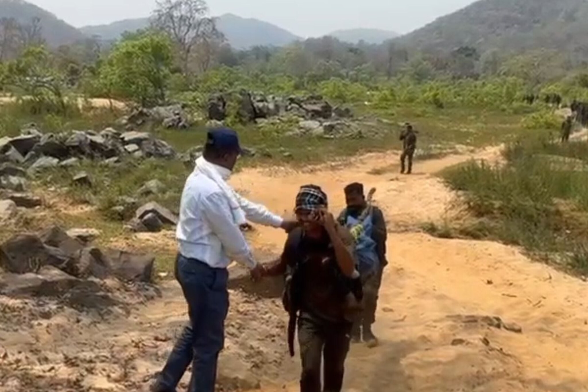 50 पेक्षा जास्त गुन्हे, 1 कोटी बक्षीस; जवानांनी रेणूला अखेर संपवलं,स्पेशल मोहीम